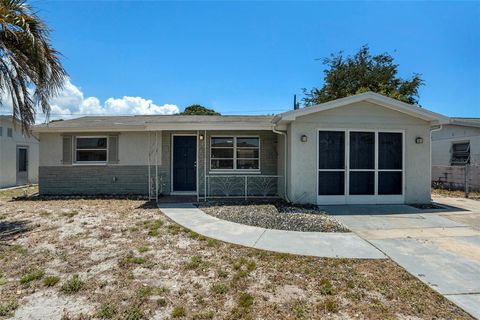 Single Family Residence in HOLIDAY FL 3634 DICKENS DRIVE.jpg