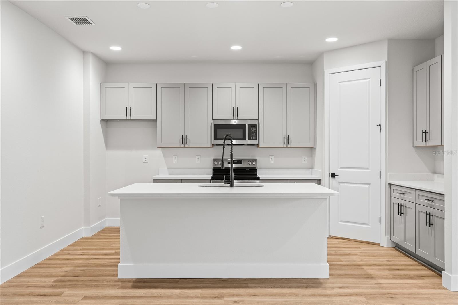 PLANTATION ESTATES UNIT 07 - Residential