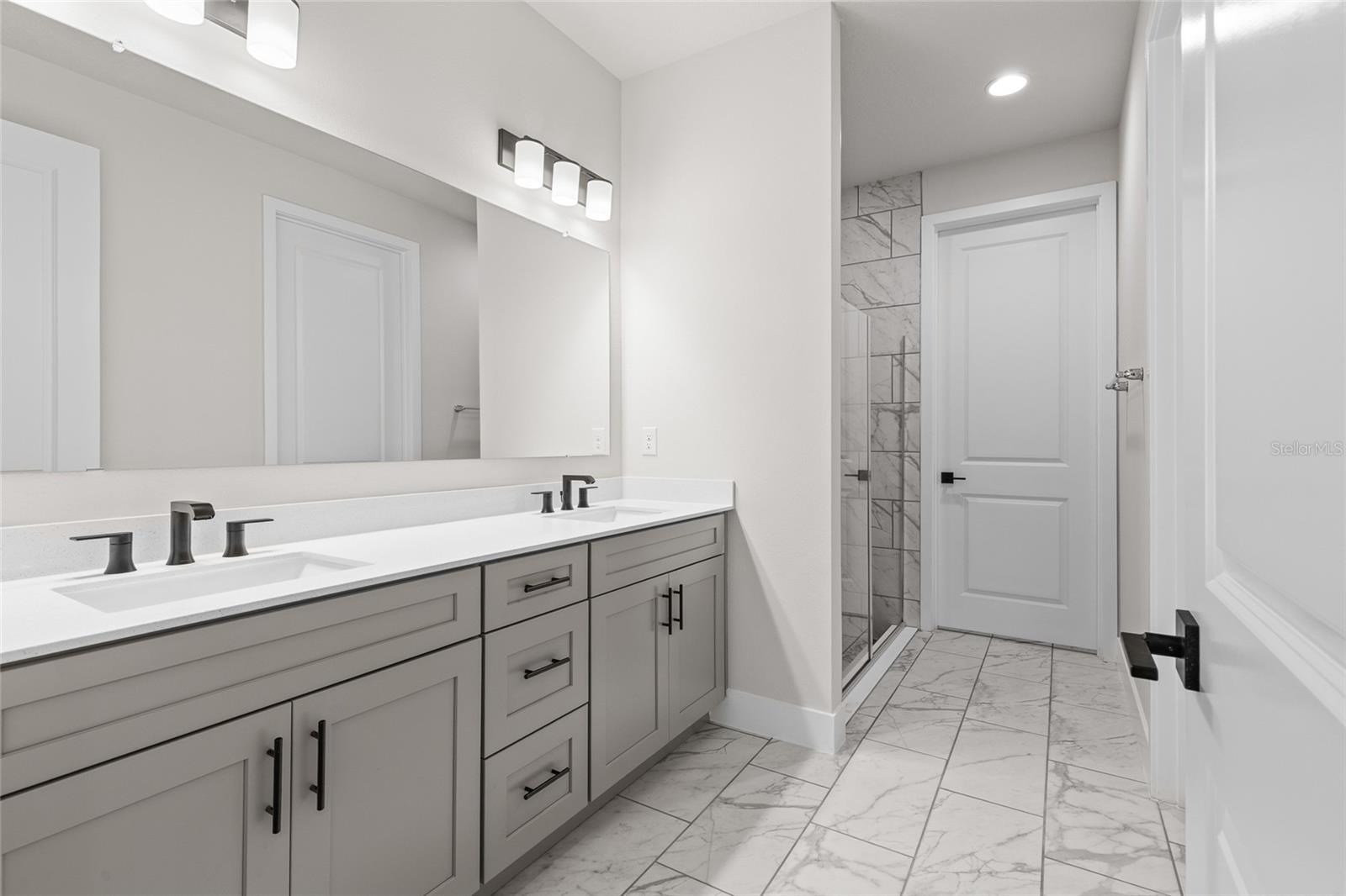 PLANTATION ESTATES UNIT 07 - Residential