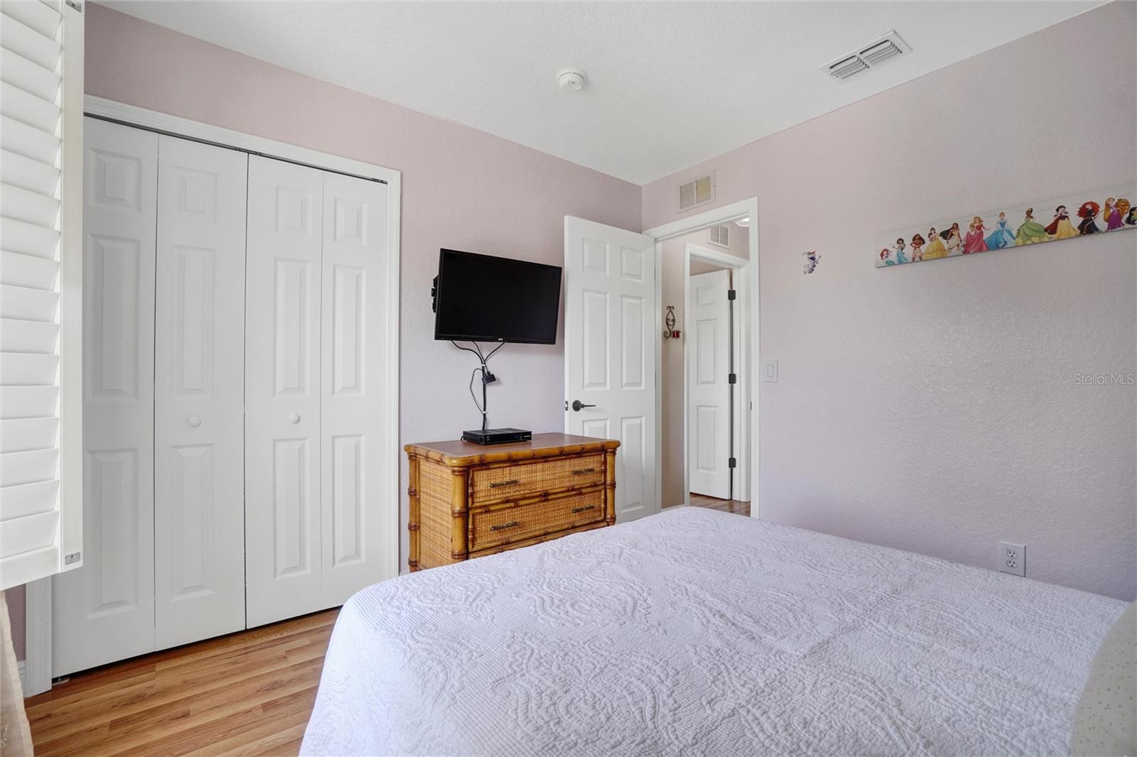 VILLA AT REGAL PALMS CONDO - Residential