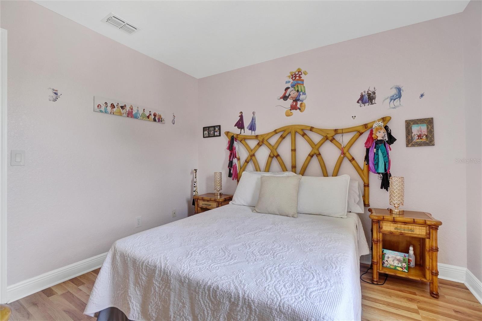 VILLA AT REGAL PALMS CONDO - Residential