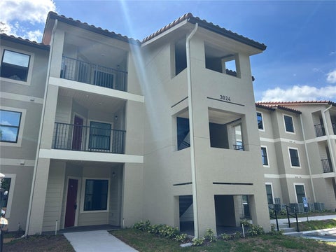 Photo of 3024 Parkway Blvd #203, Kissimmee, FL 34747 (MLS # S5152284)