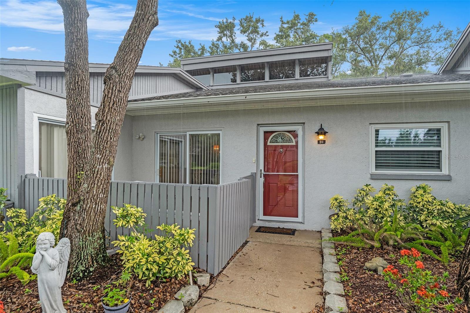 20 IRIS PLACE