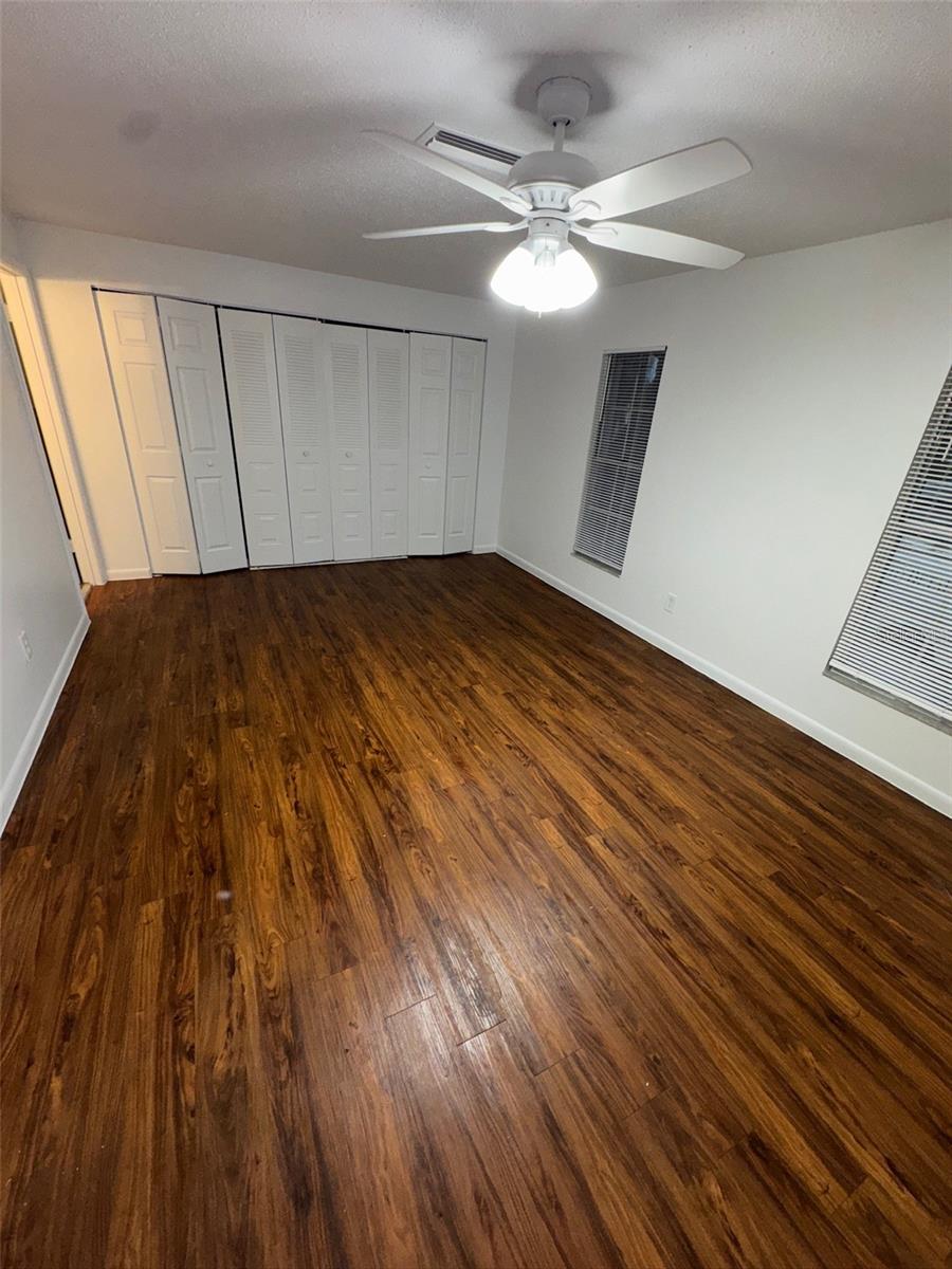 BRIARWOOD APARTMENTS - Residential Lease