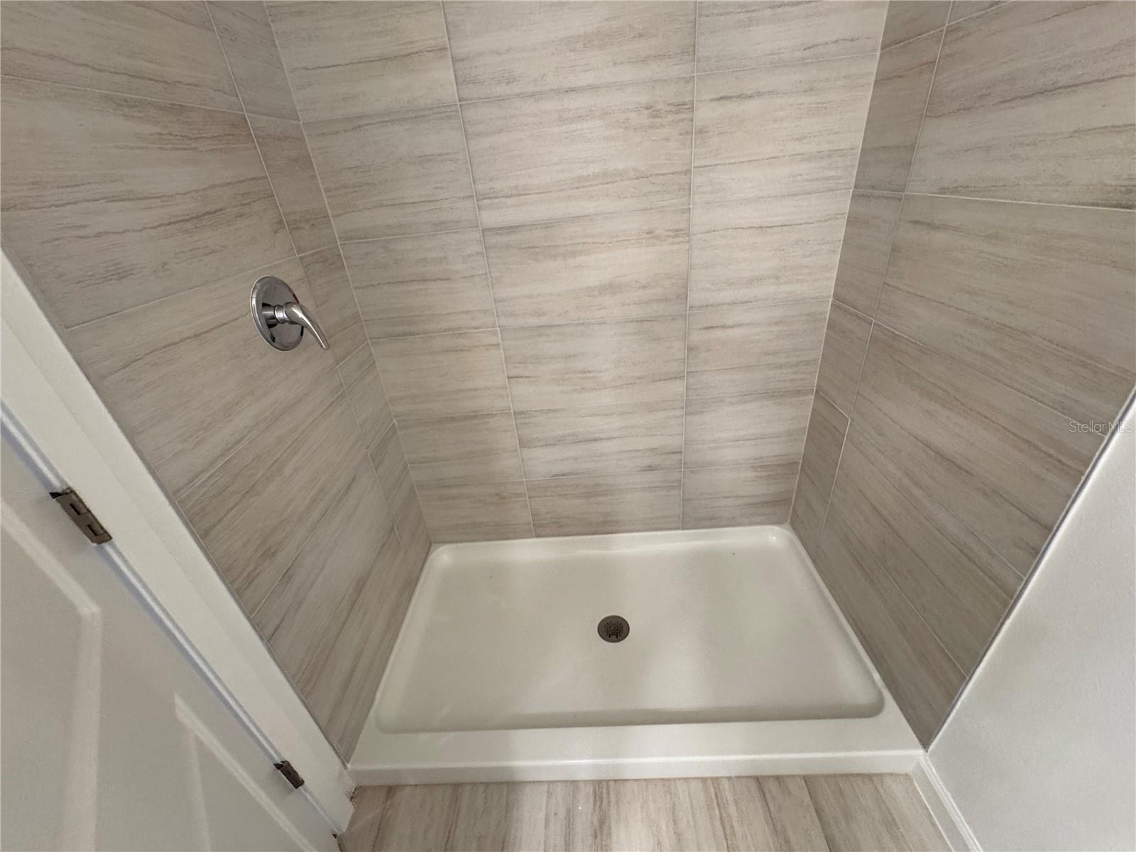 SANDLAKE STATION TWNHMS BLDG 4 - Residential