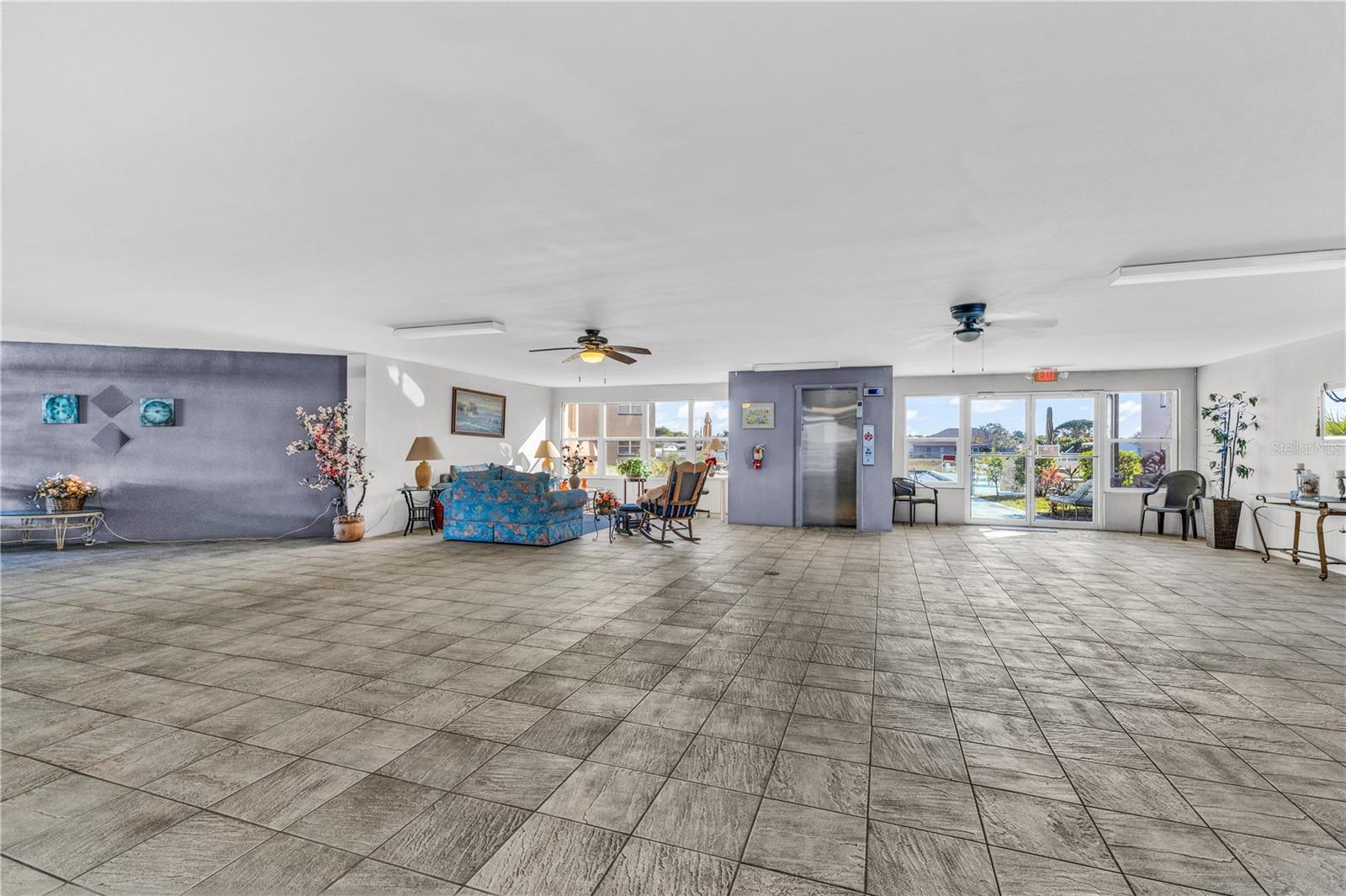 PLAZA VIEW PH 02 - Residential