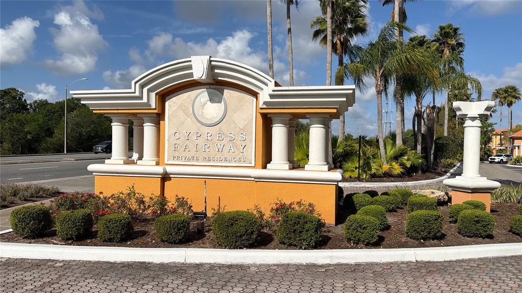 Photo of 5467 Vineland Road #6214, Orlando, FL 32811 (MLS # O6395344)