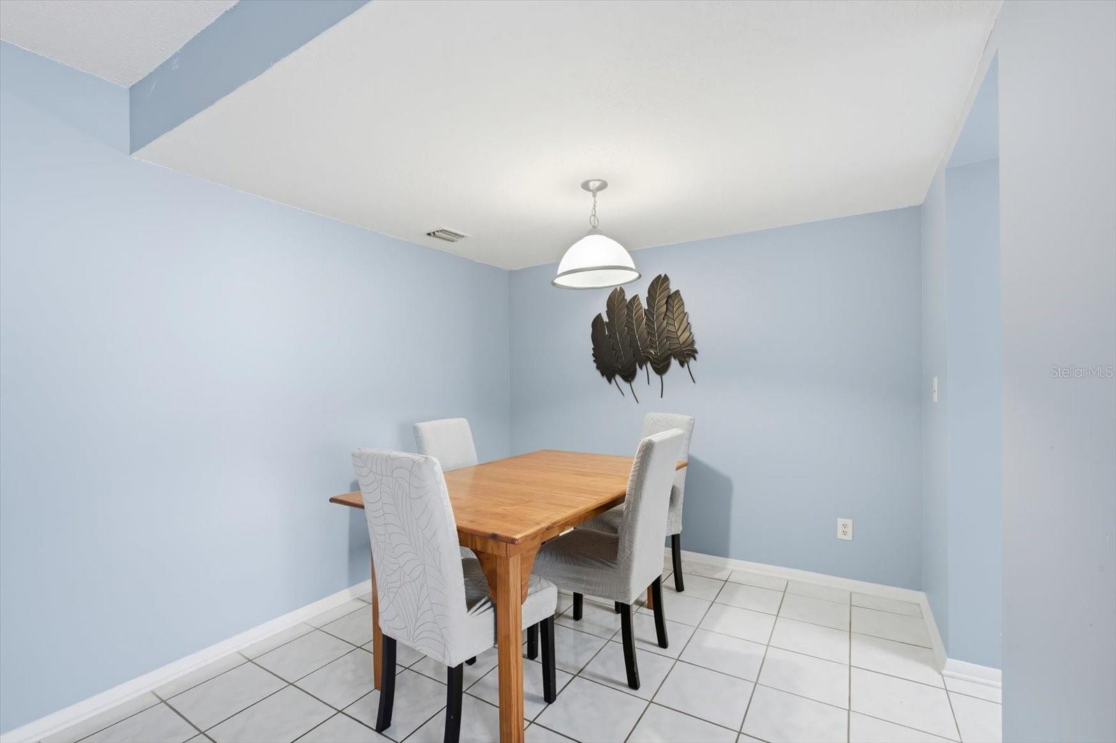 RIVER OAKS CONDO III - Residential