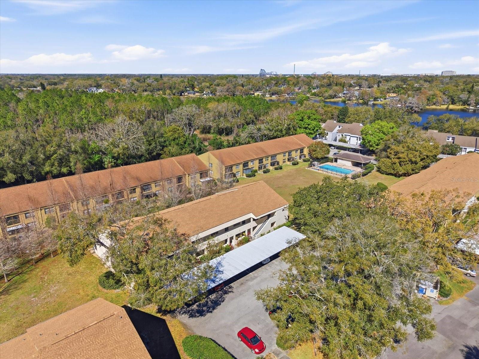 RIVER OAKS CONDO III - Residential