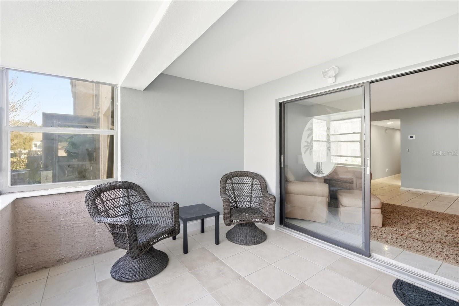 RIVER OAKS CONDO III - Residential