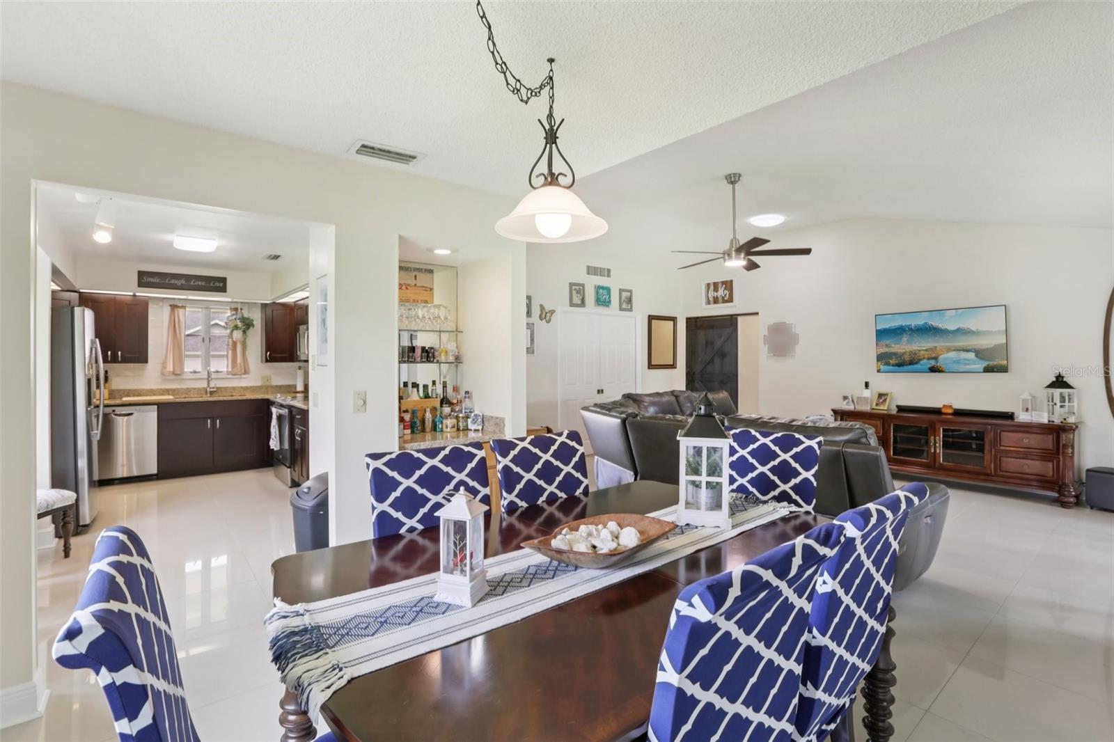 POINTE ALEXIS SOUTH - Residential