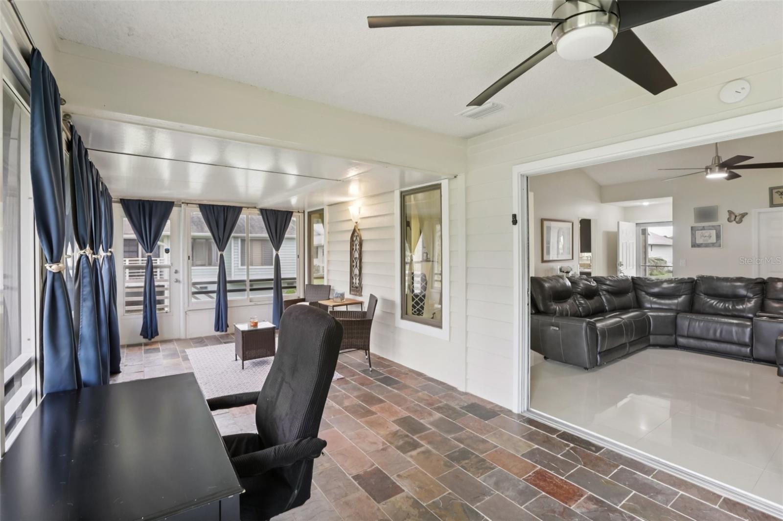 POINTE ALEXIS SOUTH - Residential