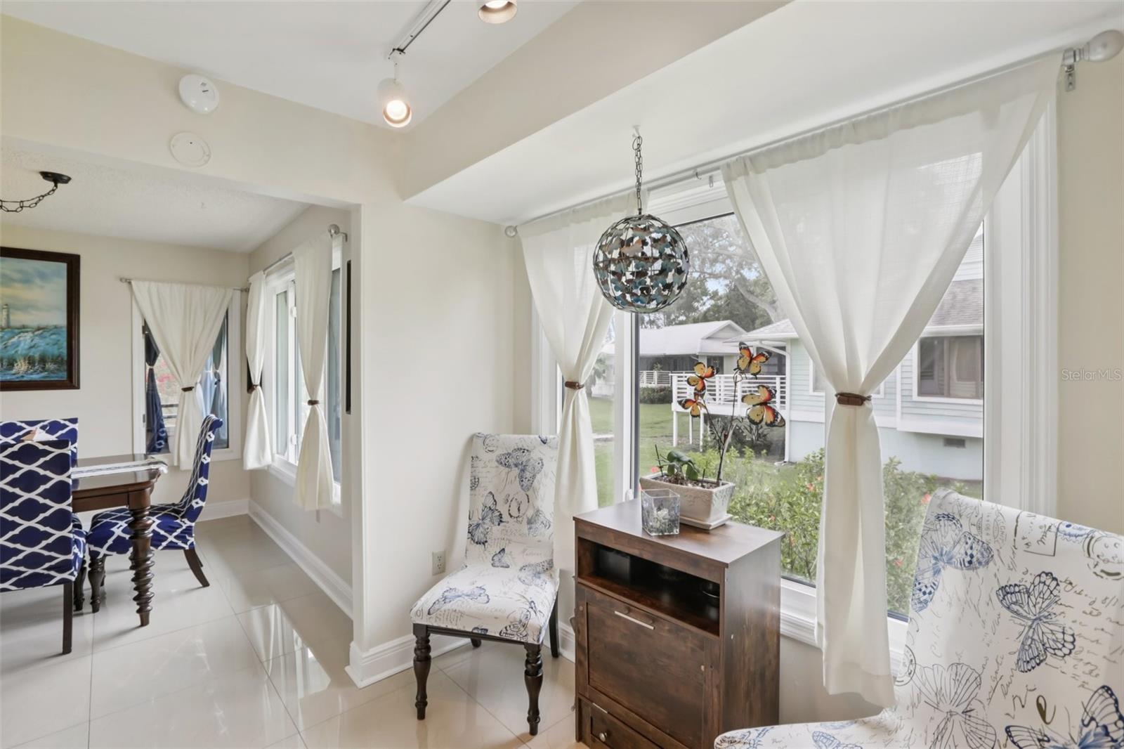 POINTE ALEXIS SOUTH - Residential