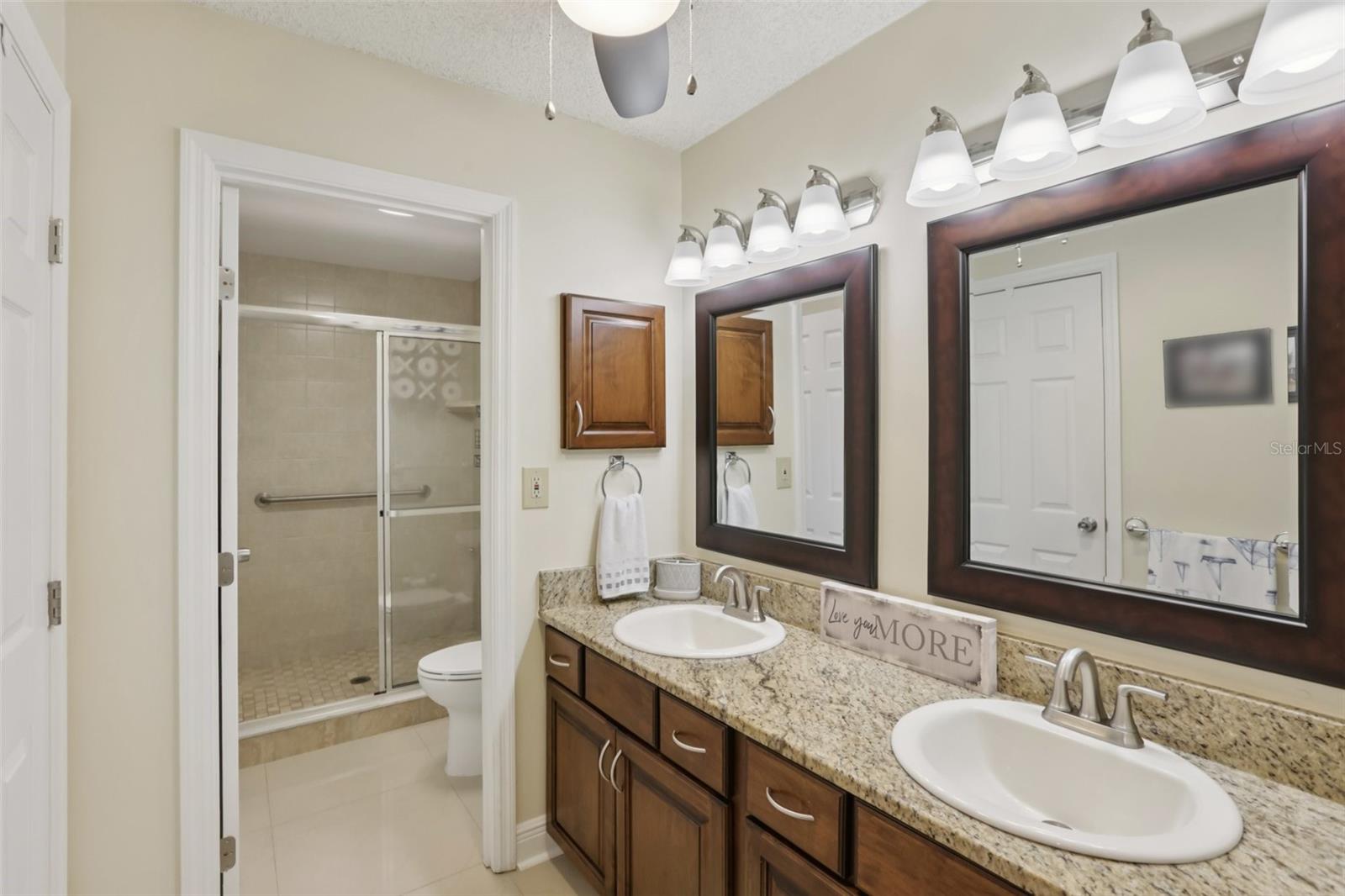 POINTE ALEXIS SOUTH - Residential