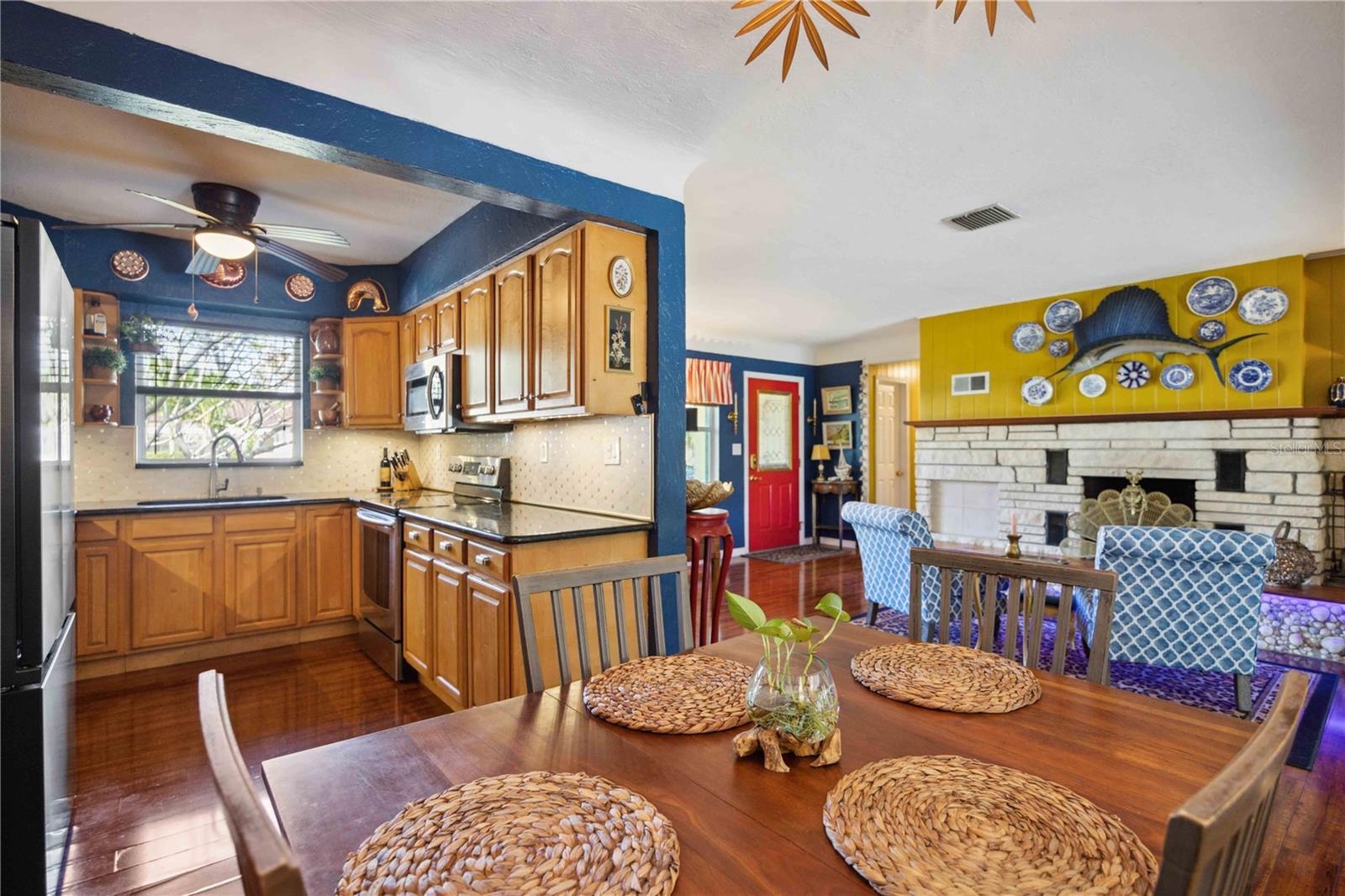 610 POINSETTIA ROAD