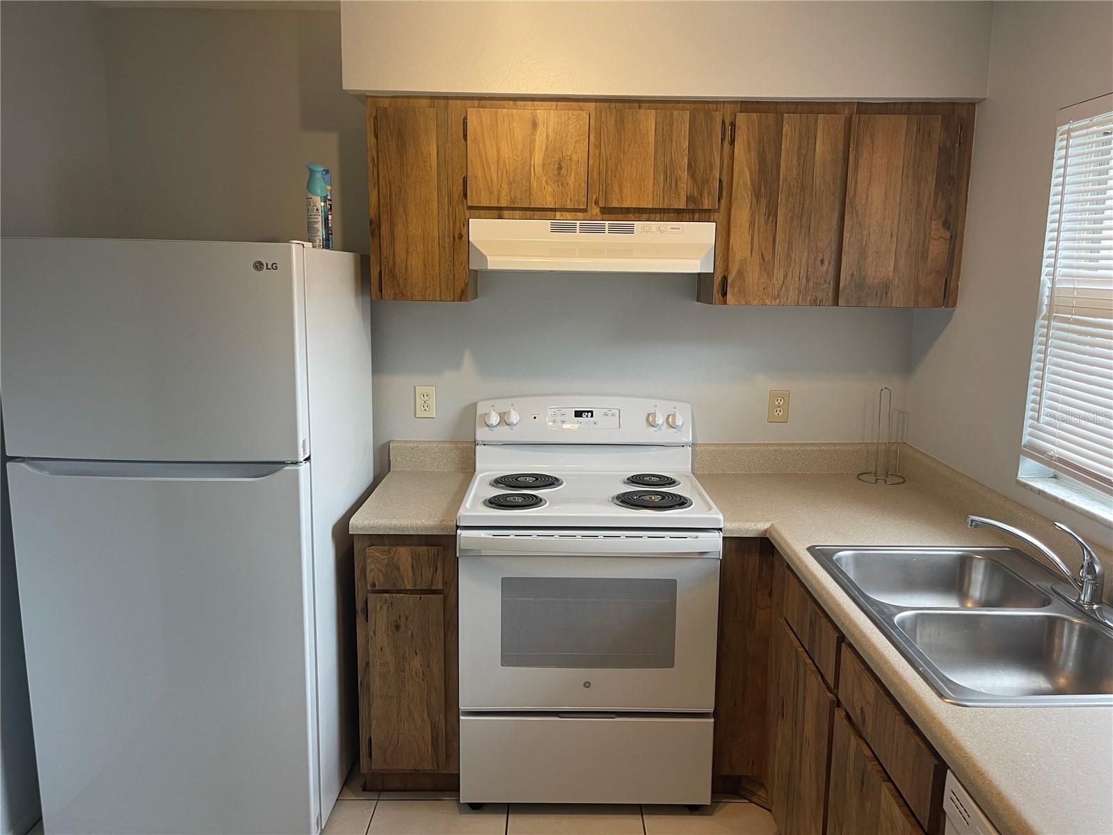 MACKEY GROVE - Residential Lease
