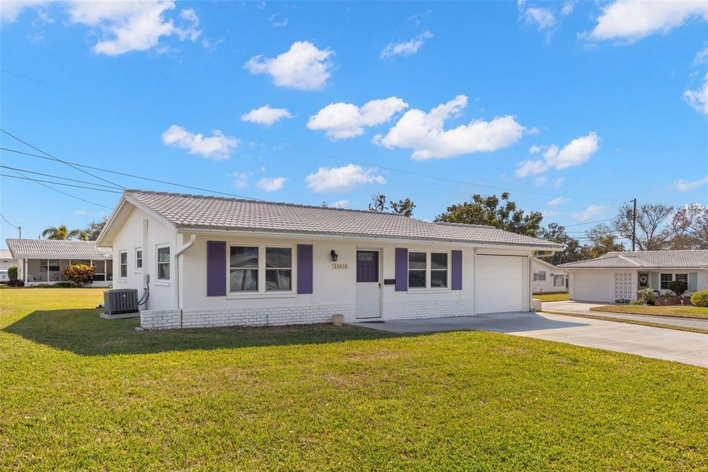 Photo of 14038 94th Place, Seminole, FL 33776 (MLS # TB8466928)
