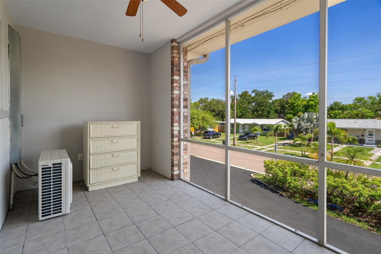 GOLDEN FLAMINGO APTS CONDO - Residential