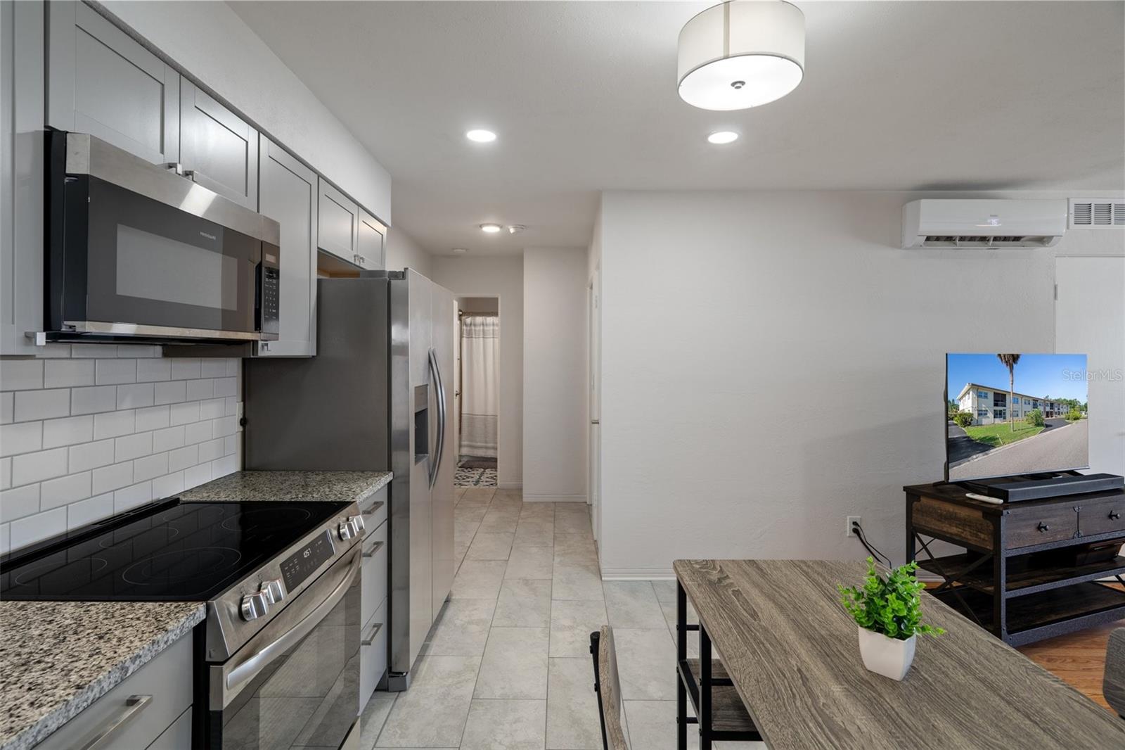 GOLDEN FLAMINGO APTS CONDO - Residential