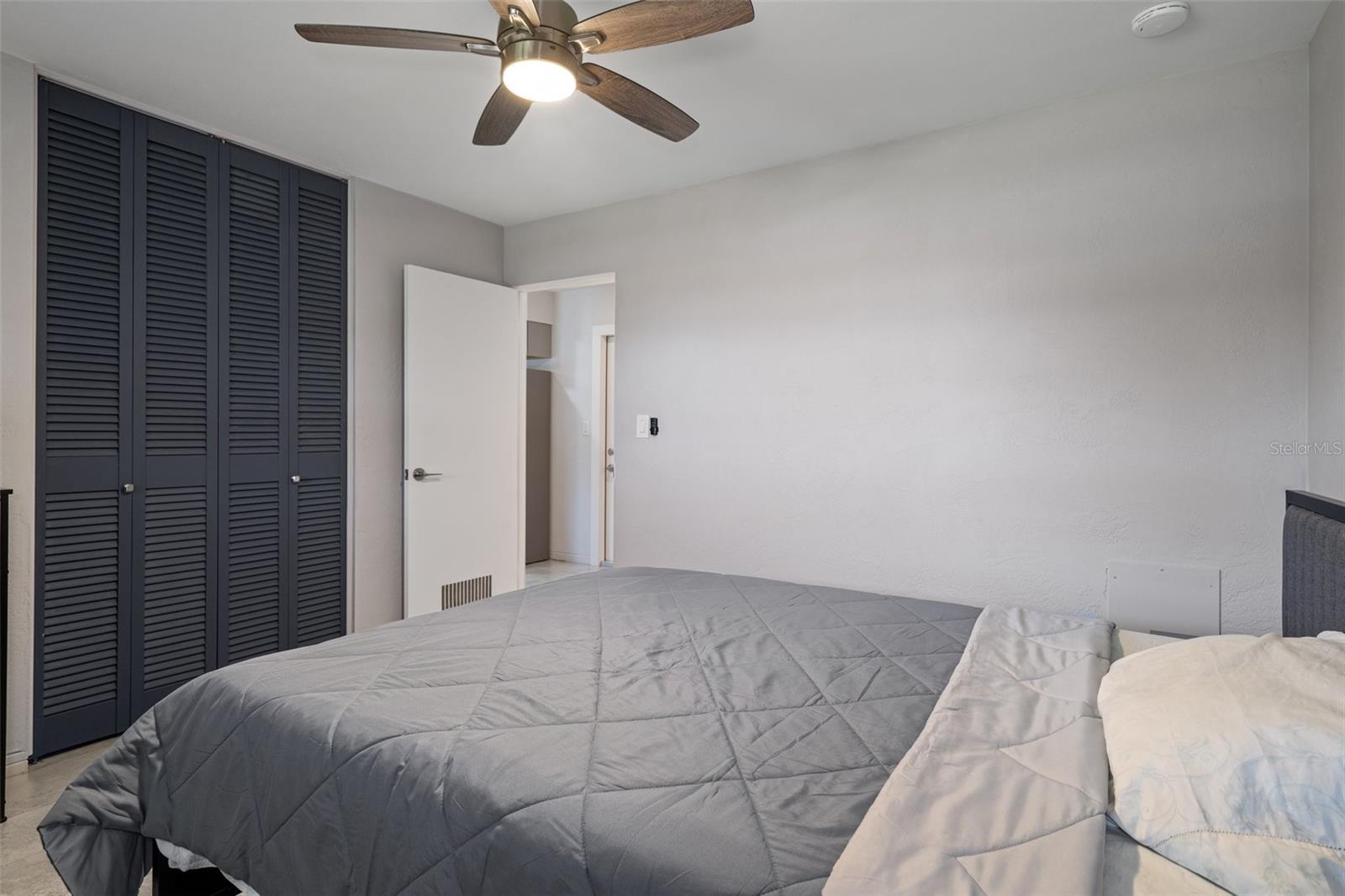 GOLDEN FLAMINGO APTS CONDO - Residential