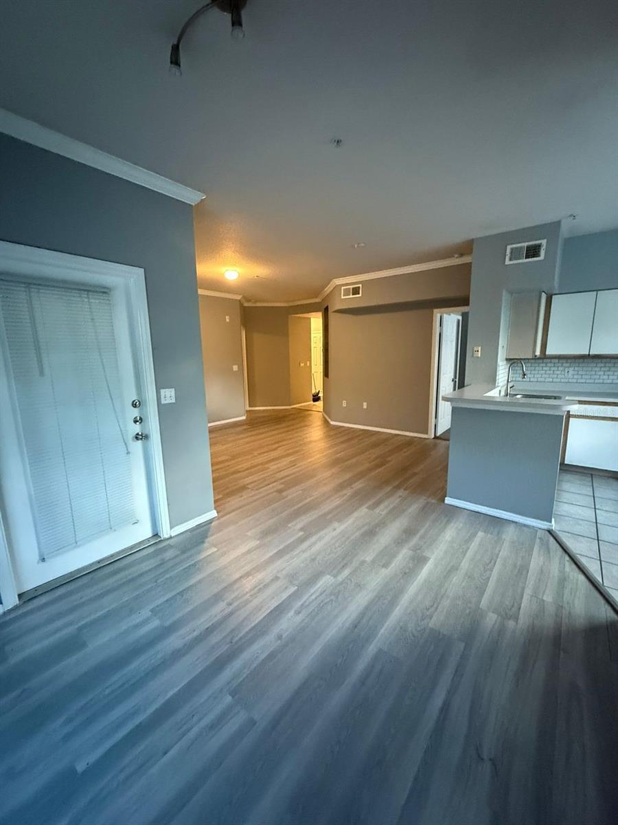 MADISON AT METROWEST CONDO - Residential