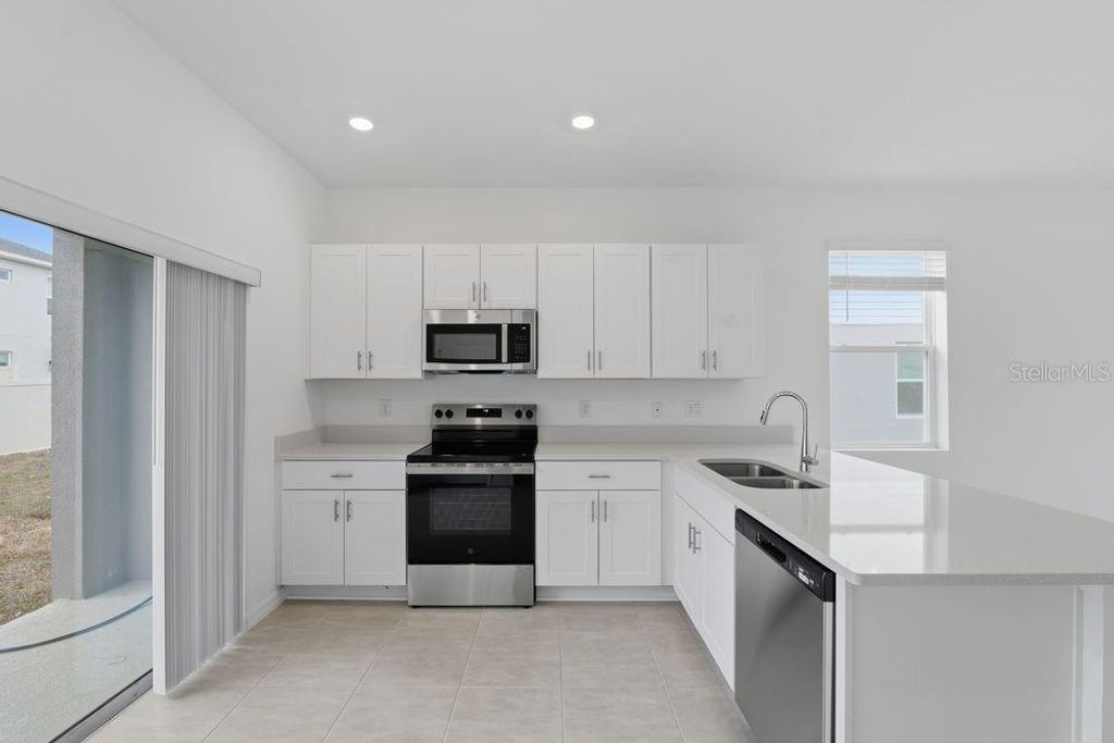 Photo of 2936 Skyline Loop, Kissimmee, FL 34758 (MLS # O6381037)