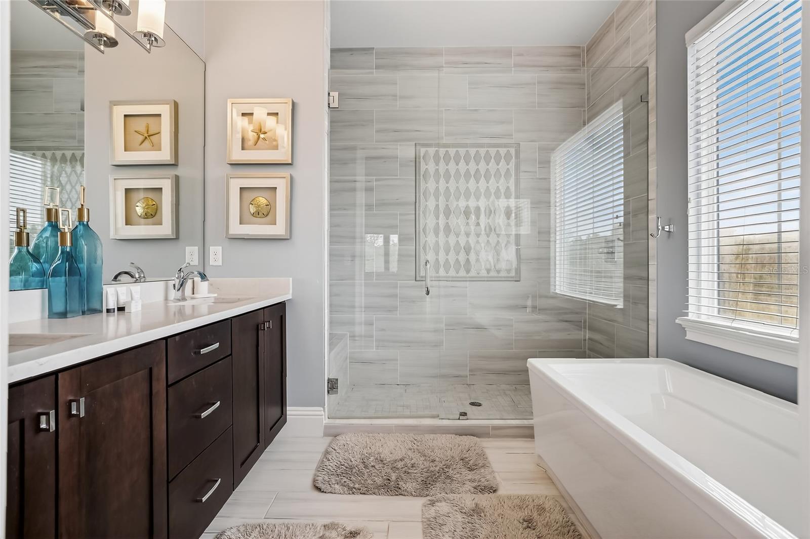 REUNION WEST VLGS NORTH - Residential