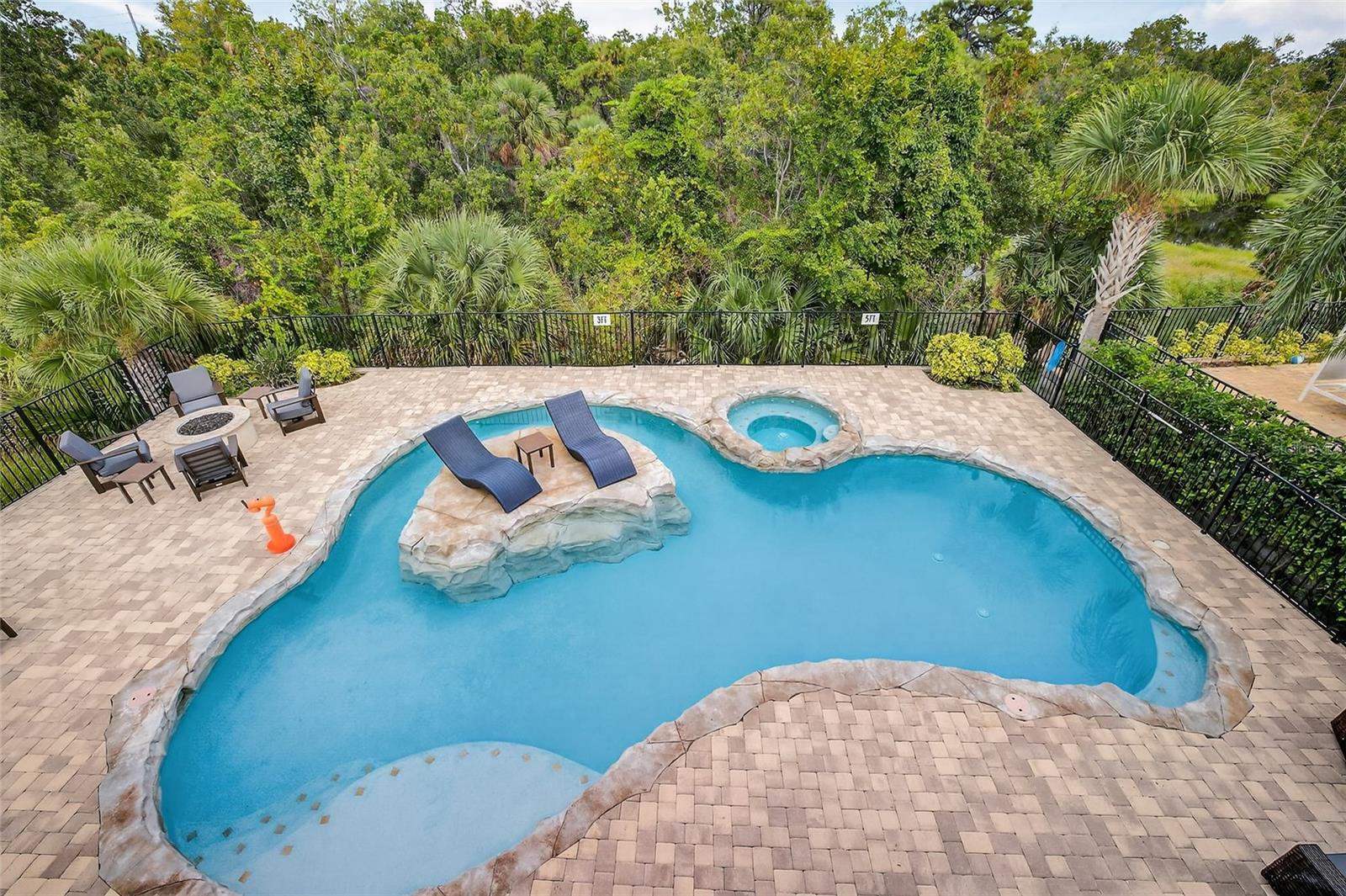 REUNION WEST VLGS NORTH - Residential