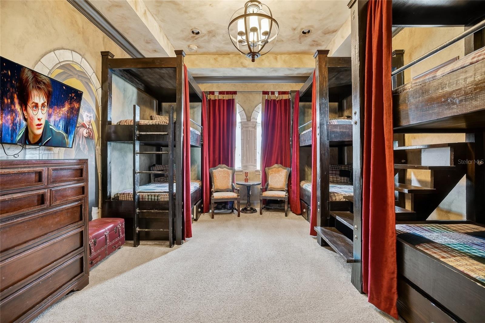 REUNION WEST VLGS NORTH - Residential