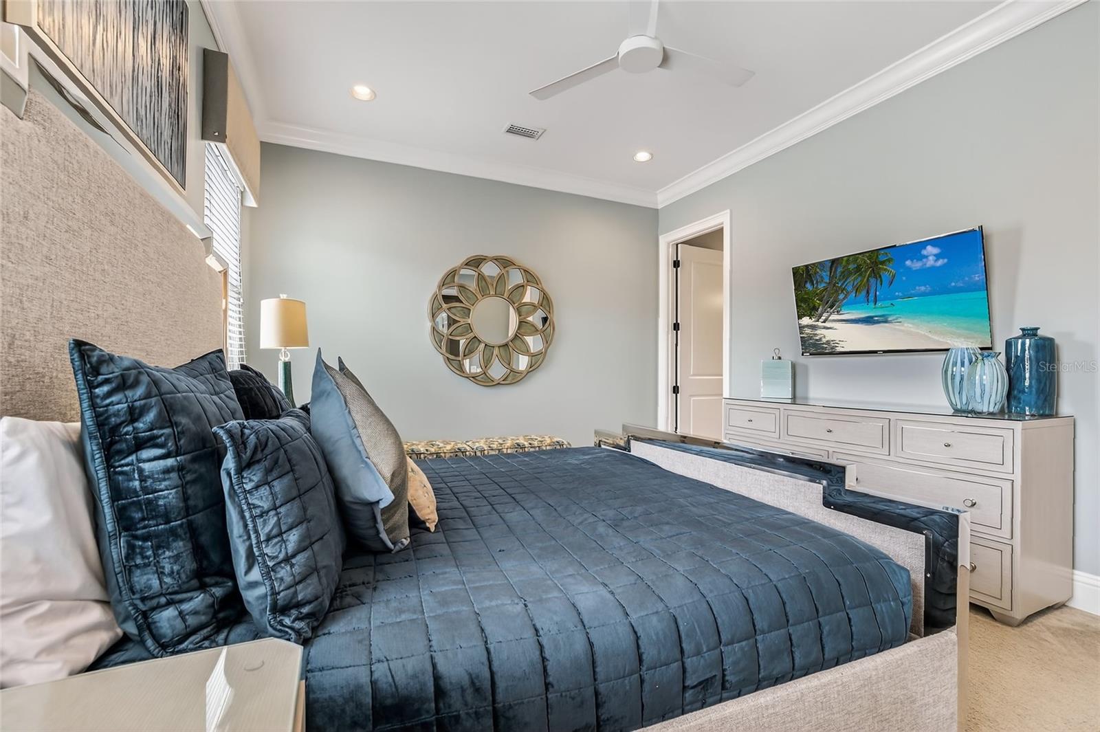 REUNION WEST VLGS NORTH - Residential