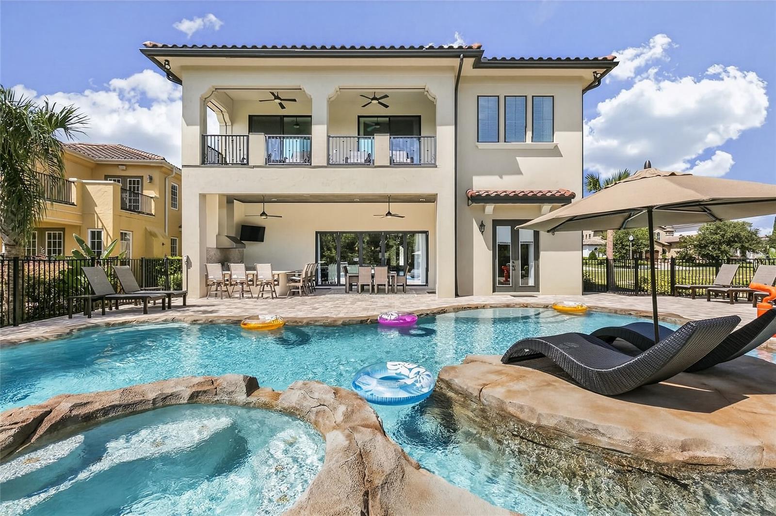 REUNION WEST VLGS NORTH - Residential