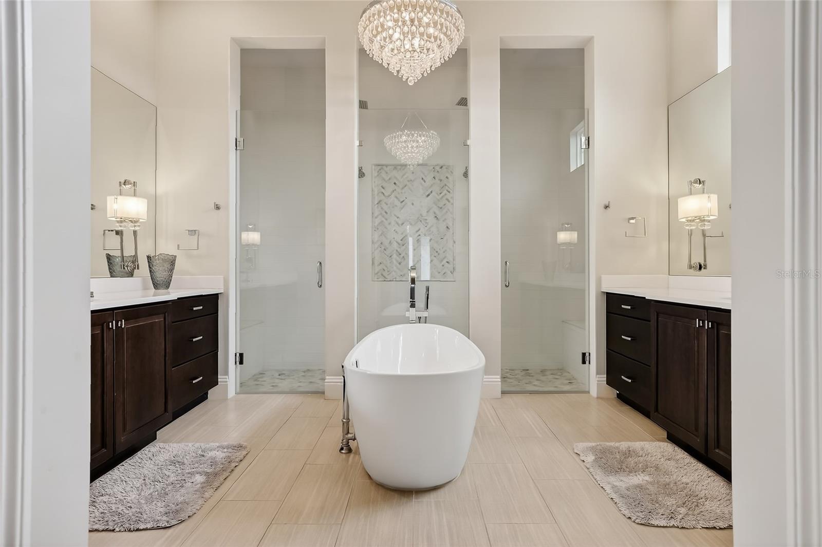 REUNION WEST VLGS NORTH - Residential