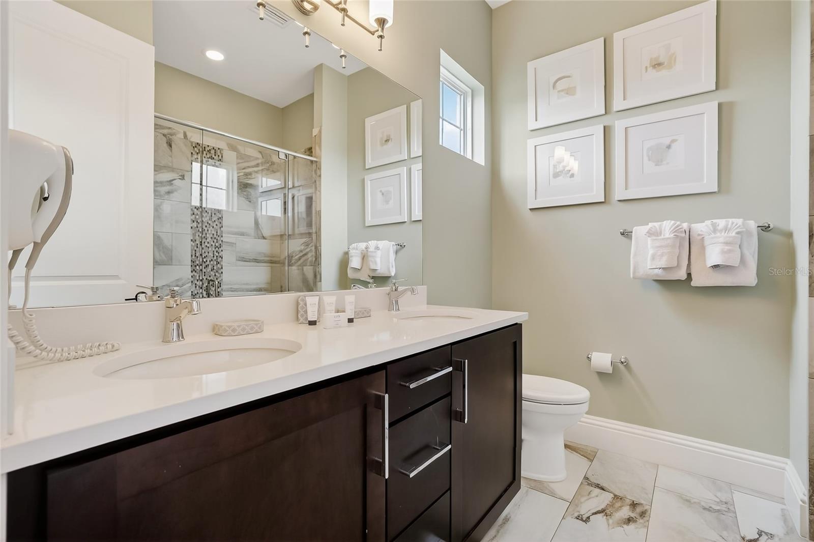 REUNION WEST VLGS NORTH - Residential