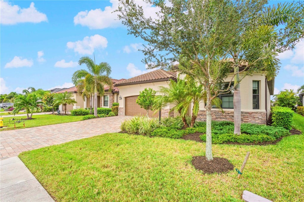 Photo of 5634 Cheech Glen, Lakewood Ranch, FL 34211 (MLS # A4708817)