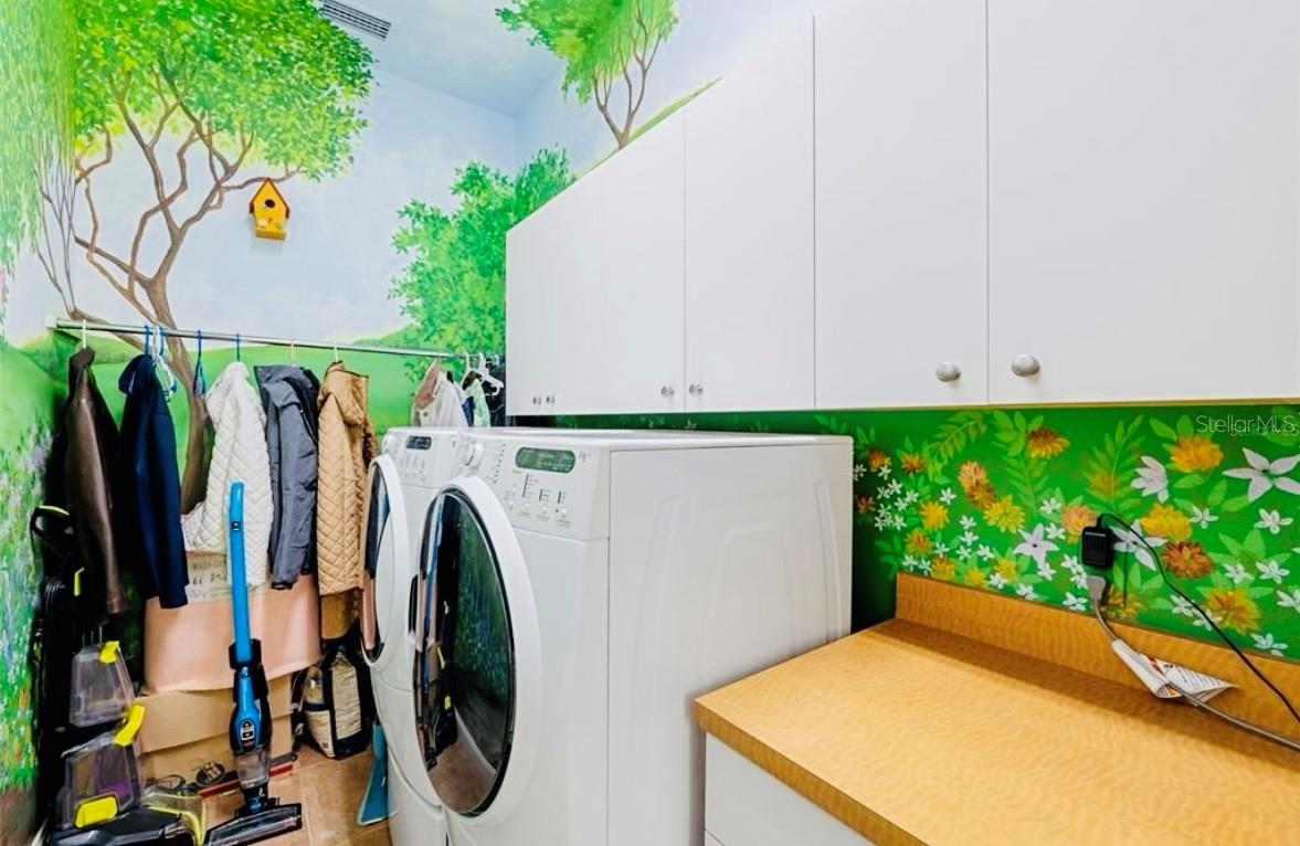 COUNTRY CREEK - Residential