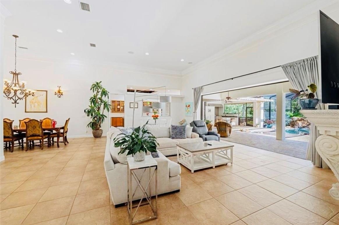 COUNTRY CREEK - Residential