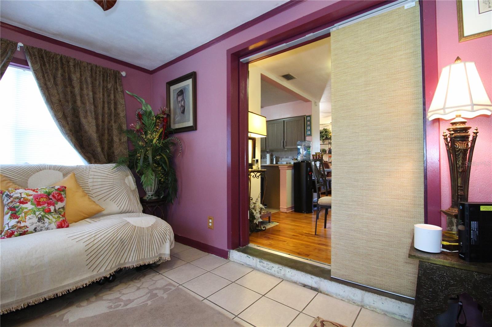 QUEEN ACRES - Residential