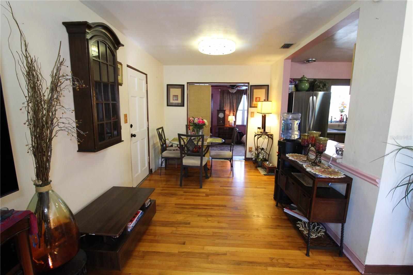 QUEEN ACRES - Residential