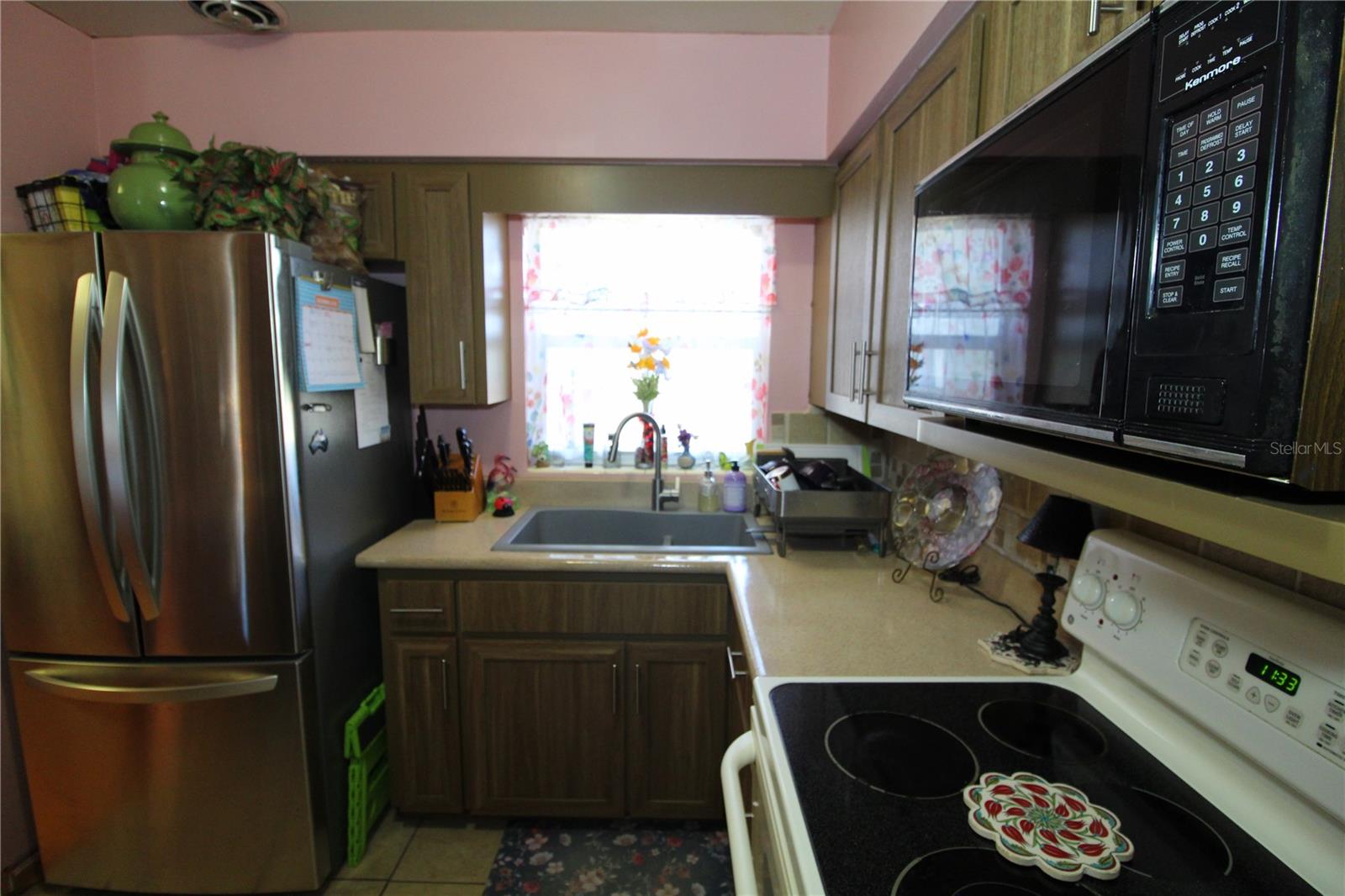 QUEEN ACRES - Residential