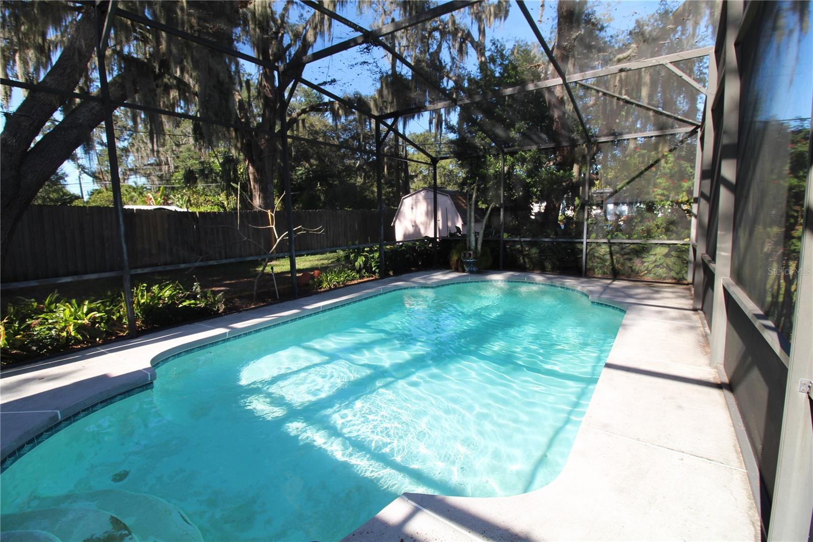 QUEEN ACRES - Residential