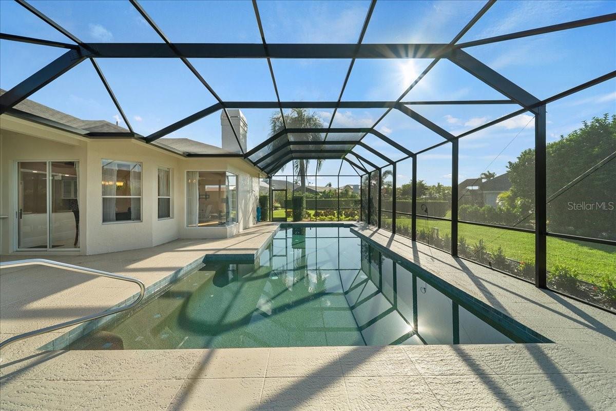 4321 PRESIDENTIAL AVENUE CIRCLE E, BRADENTON, FL, 34203 1 4321 PRESIDENTIAL AVENUE CIRCLE E