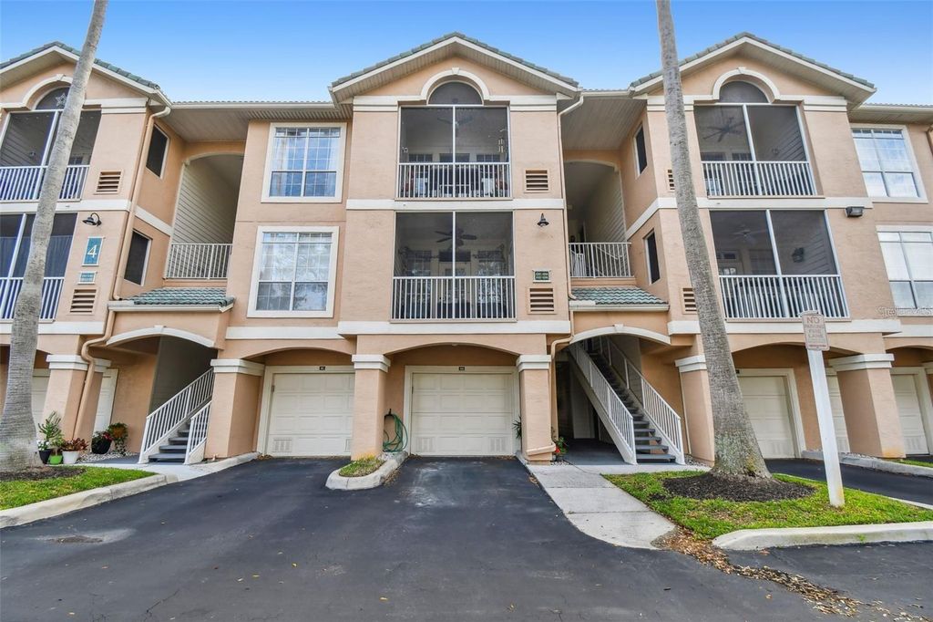 Photo of 4304 Bay Club Circle, Tampa, FL 33607 (MLS # TB8505728)