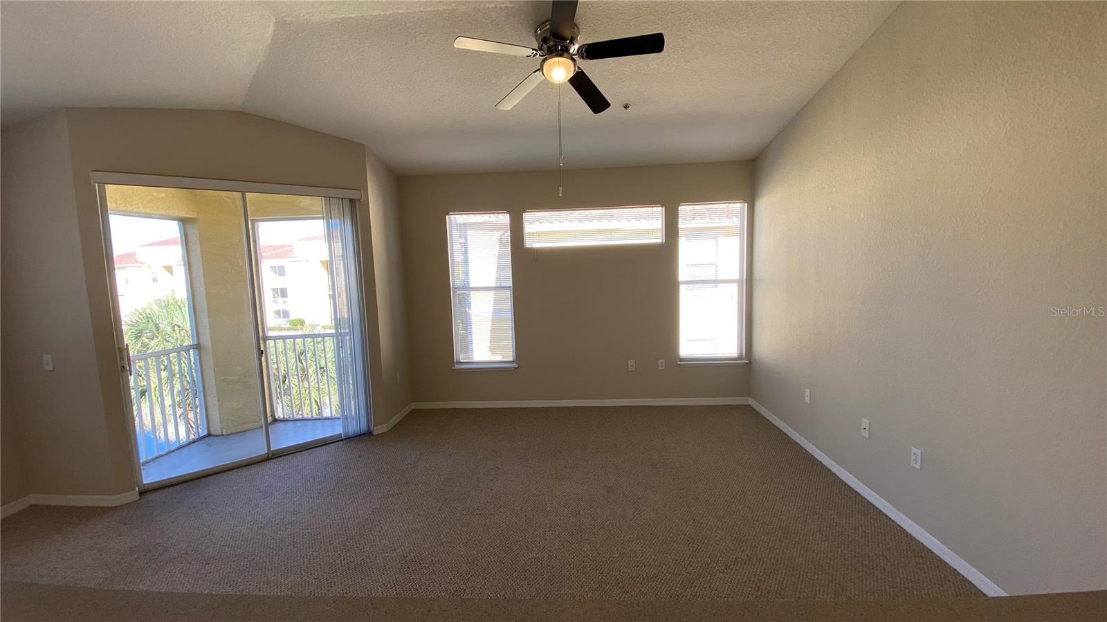 VISCONTI WEST - Residential Lease