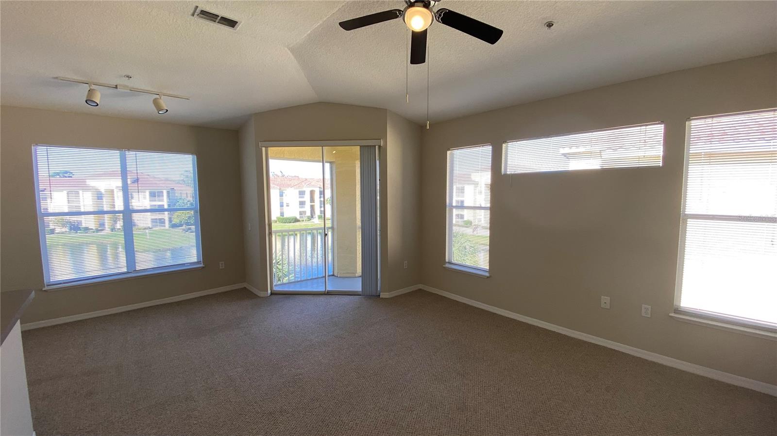 VISCONTI WEST - Residential Lease