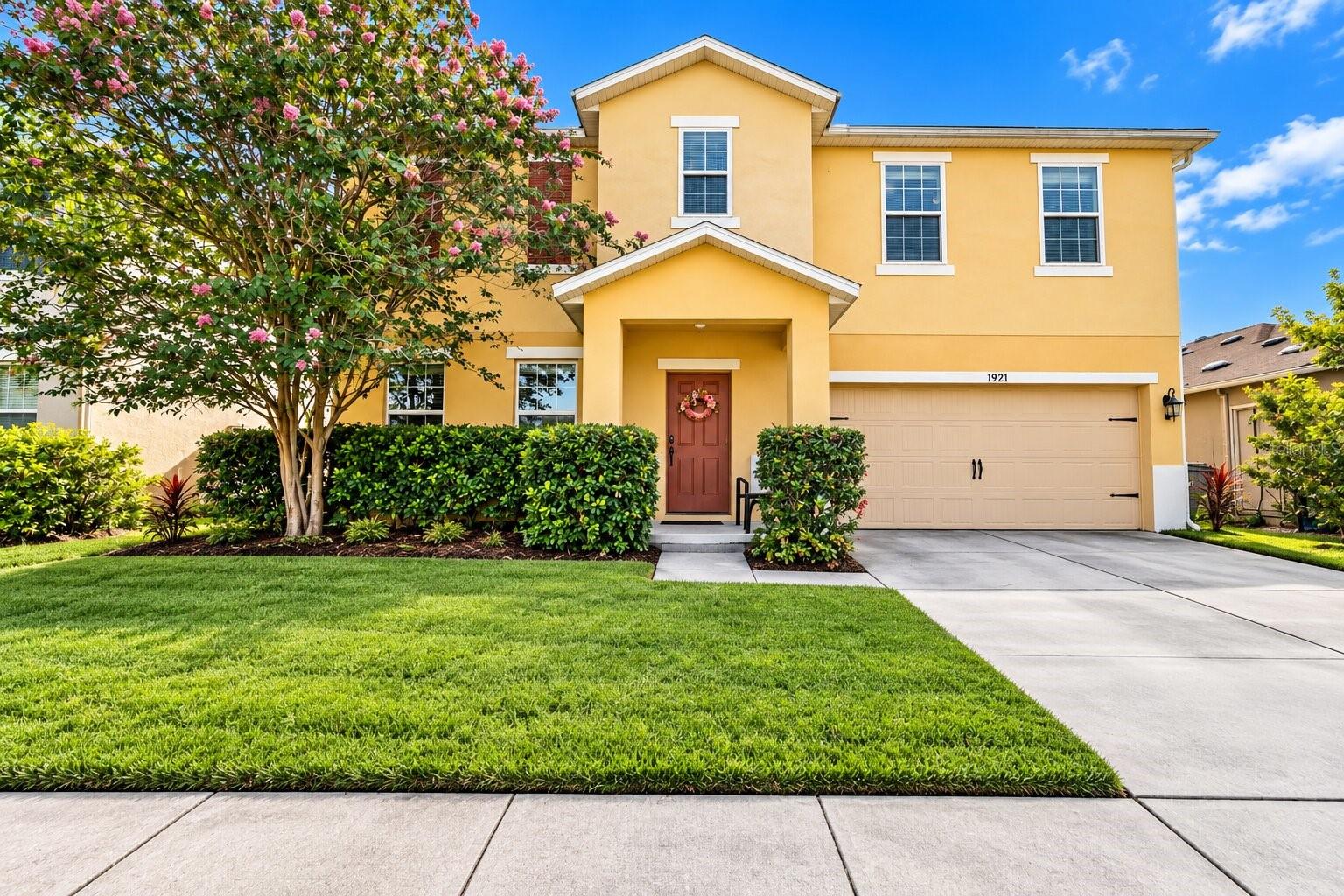 1921 BETSY ROSS LANE
