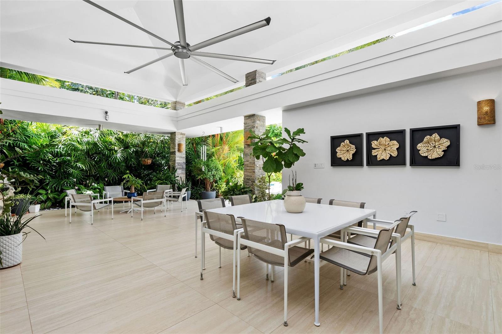 PASEO SAN JUAN - Residential