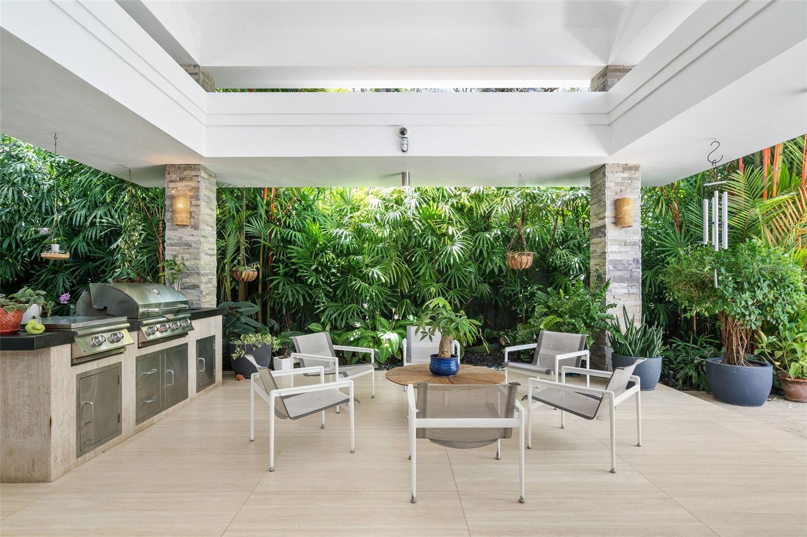 PASEO SAN JUAN - Residential