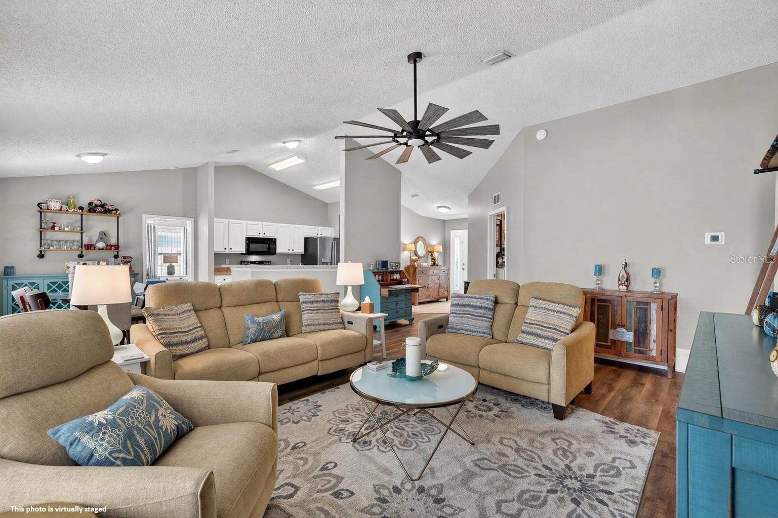 PALM COAST PARK LAKE VIEW SEC 37 - Residential