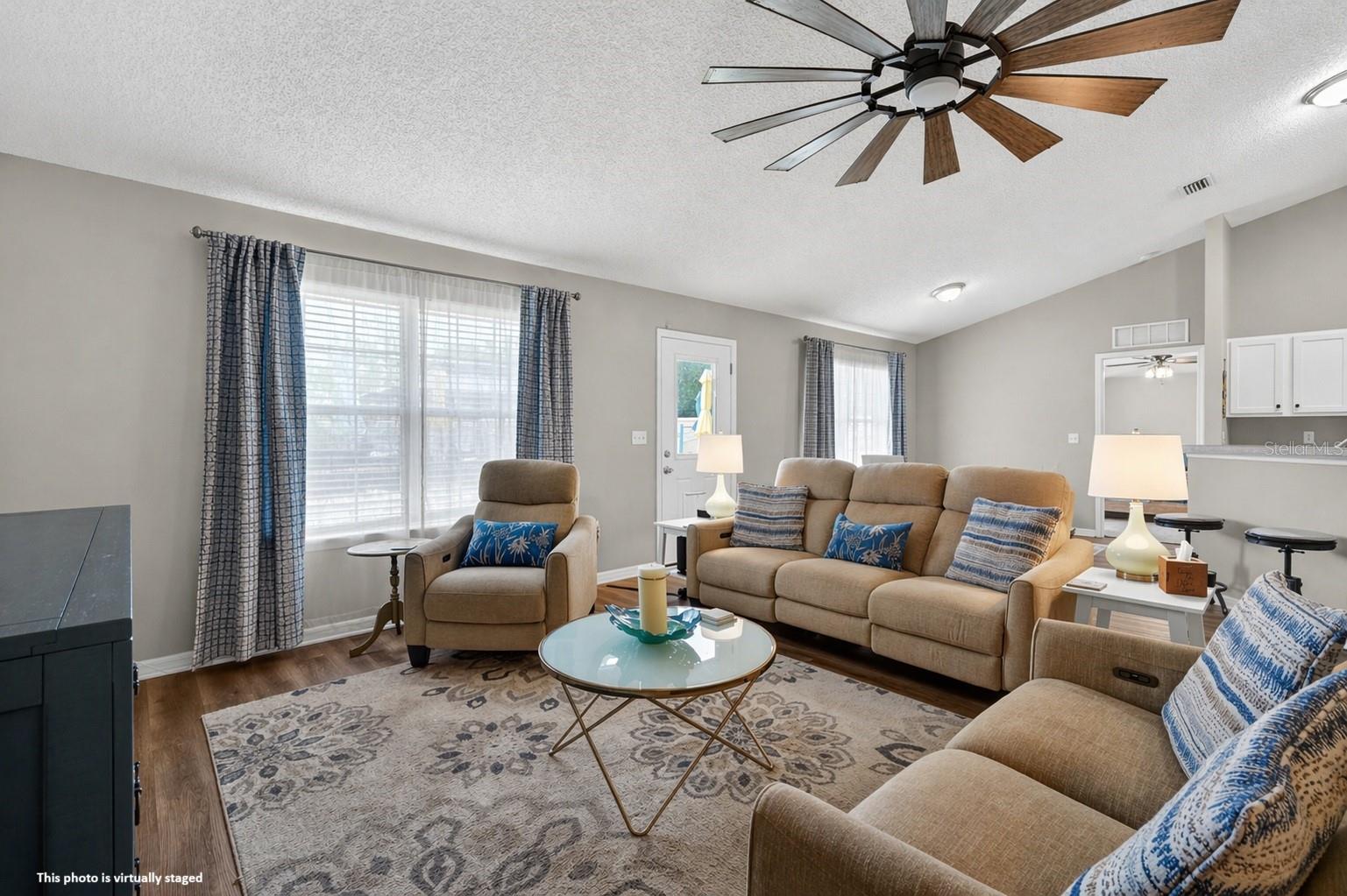 PALM COAST PARK LAKE VIEW SEC 37 - Residential