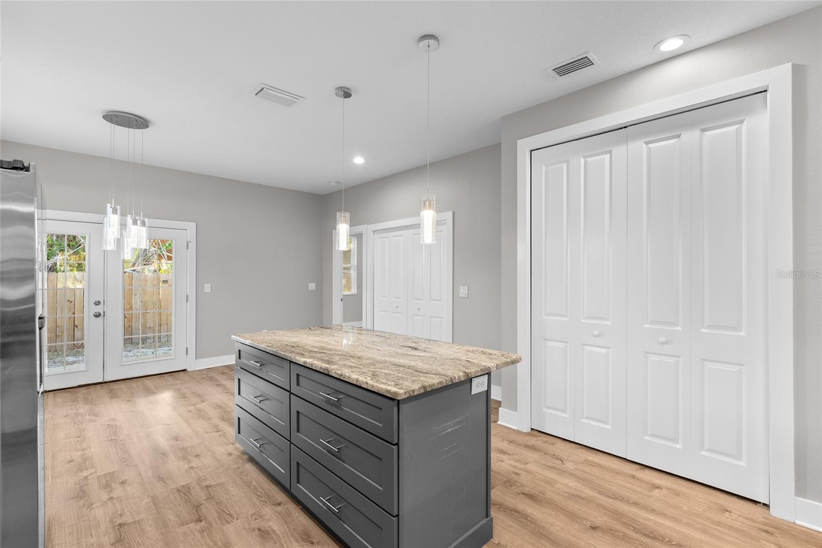 WASHINGTON TERRACE - Residential